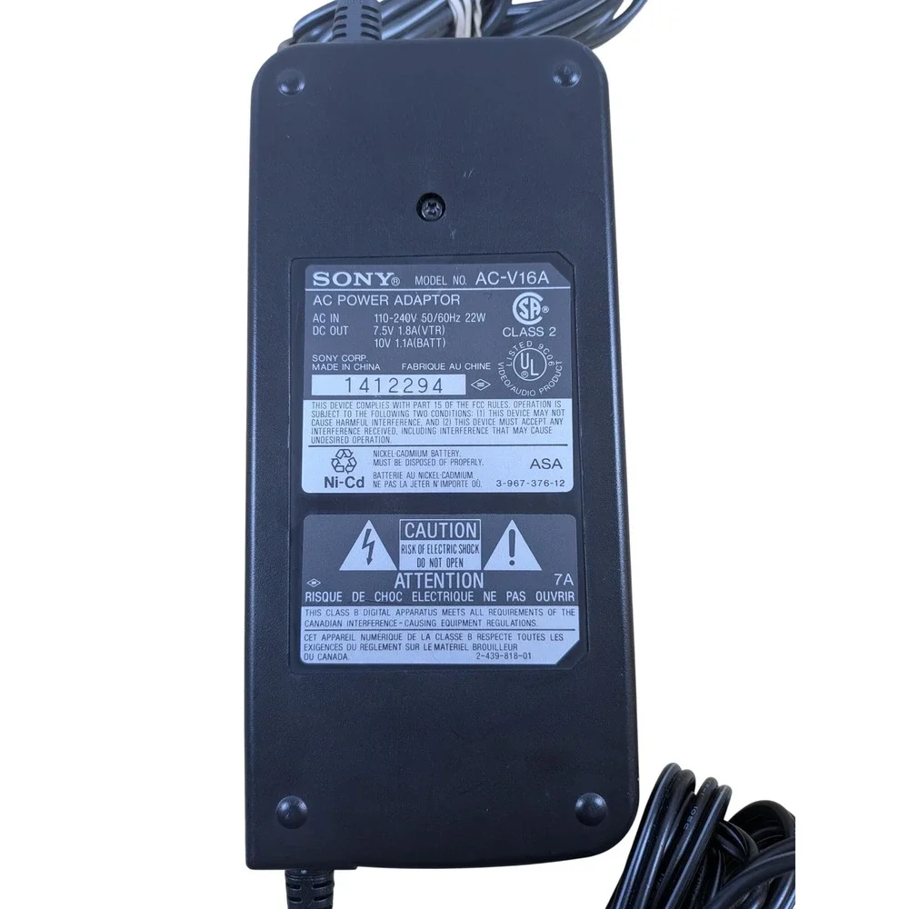 Sony AC-V16A AC Power Adaptor Charger Unisex OS Black NP-68 Compatible Camcorder